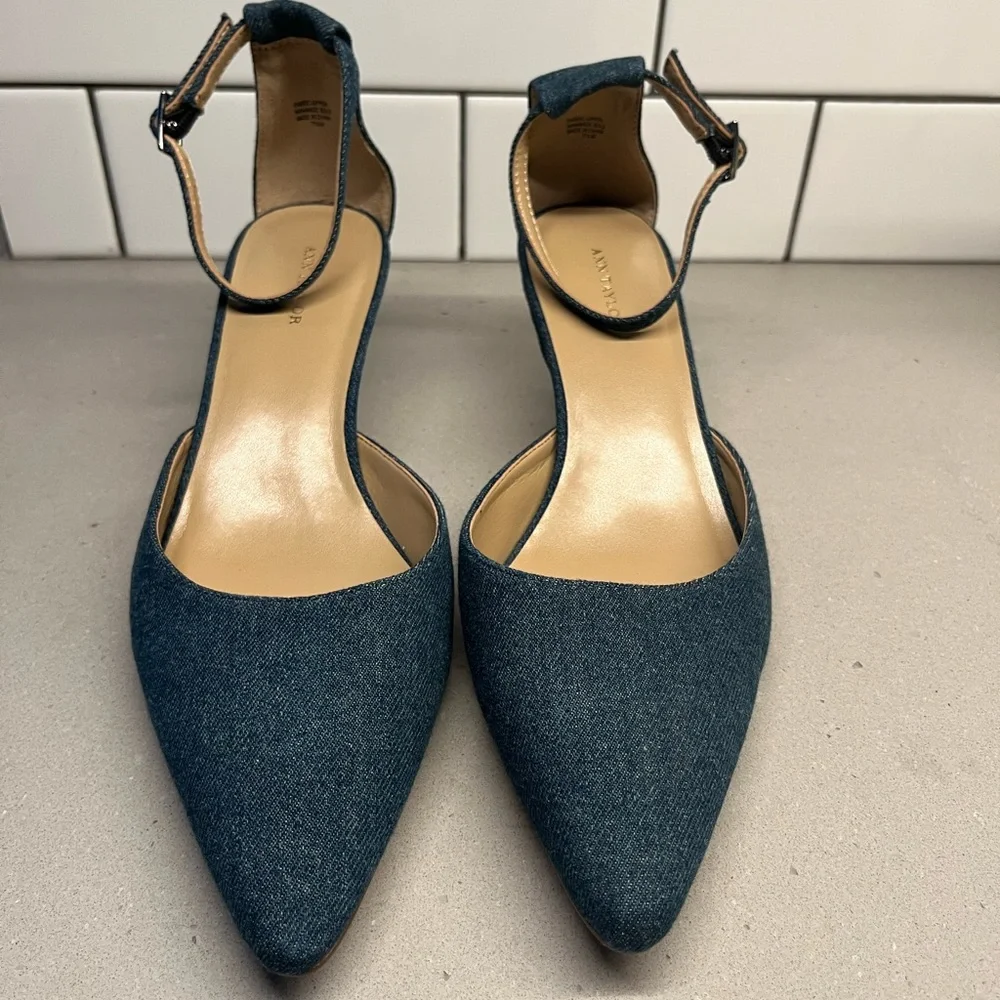 NWOT ⭐️ Ann Taylor Jean Kitten Heel - size 7.5 - Picture 2 of 11